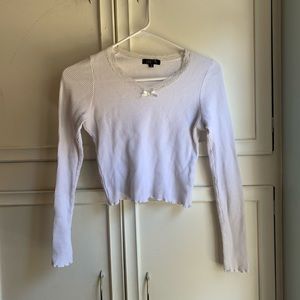 DELIA’S white cropped long sleeve